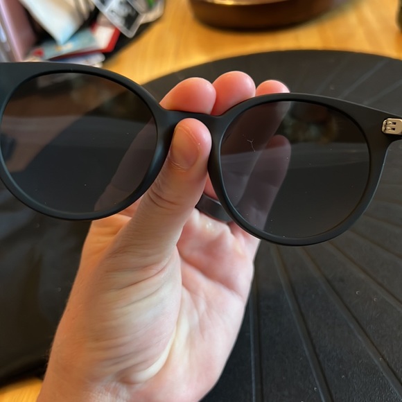 Neven Cleo Raven - Picture 2 of 2